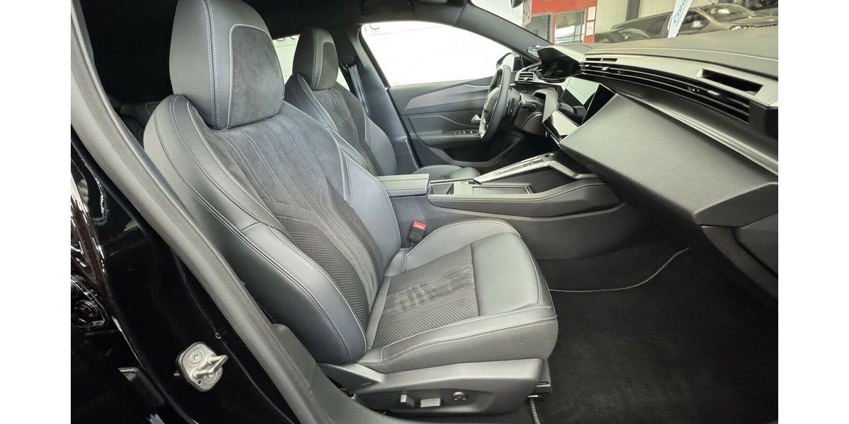 Peugeot 408 GT 225 Plug in Hybrid 360° Cam FULL LED 50.200 km 26.120 &euro; Lich 35423