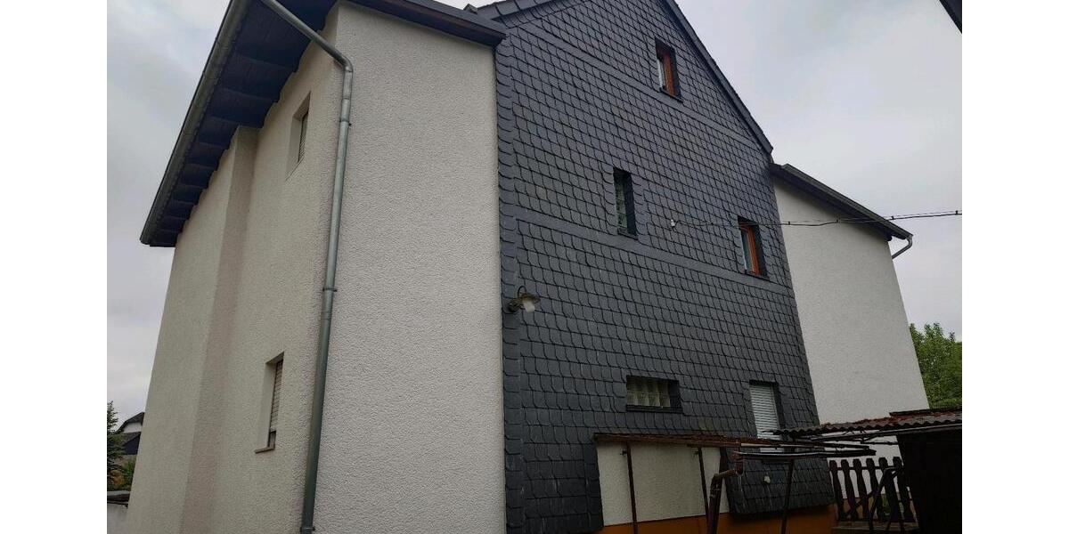 Einfamilienhaus Aßlar - 8 Zimmer, 150 m&sup2;, 350.000&euro; | Angebot:26496954