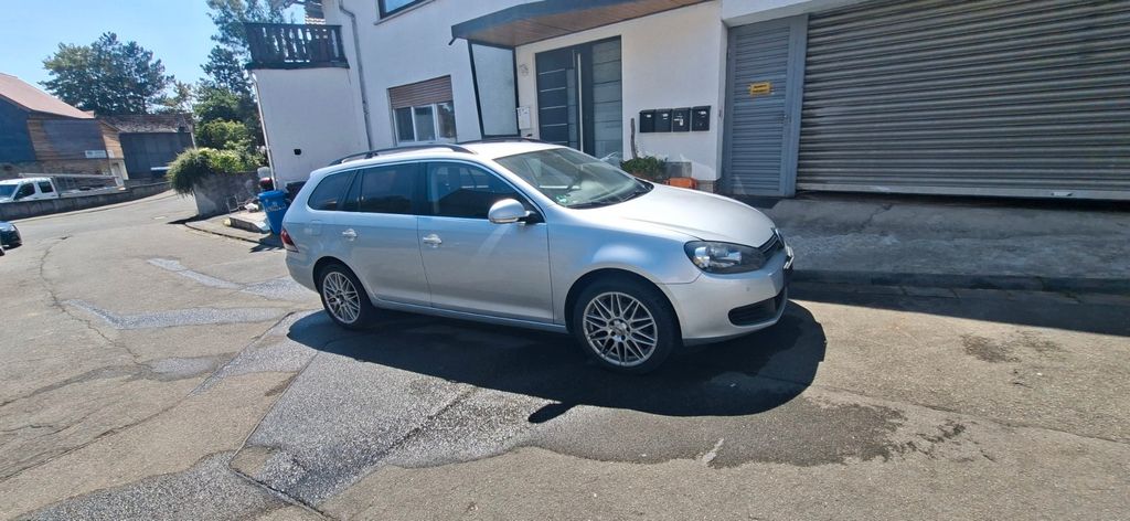 VW Golf 248.000 km 3.350 &euro; Wetzlar 35578