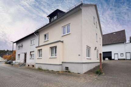 Haus Weilrod - 4 Zimmer, 132 m&sup2;, 220.000&euro; | Angebot:25496067