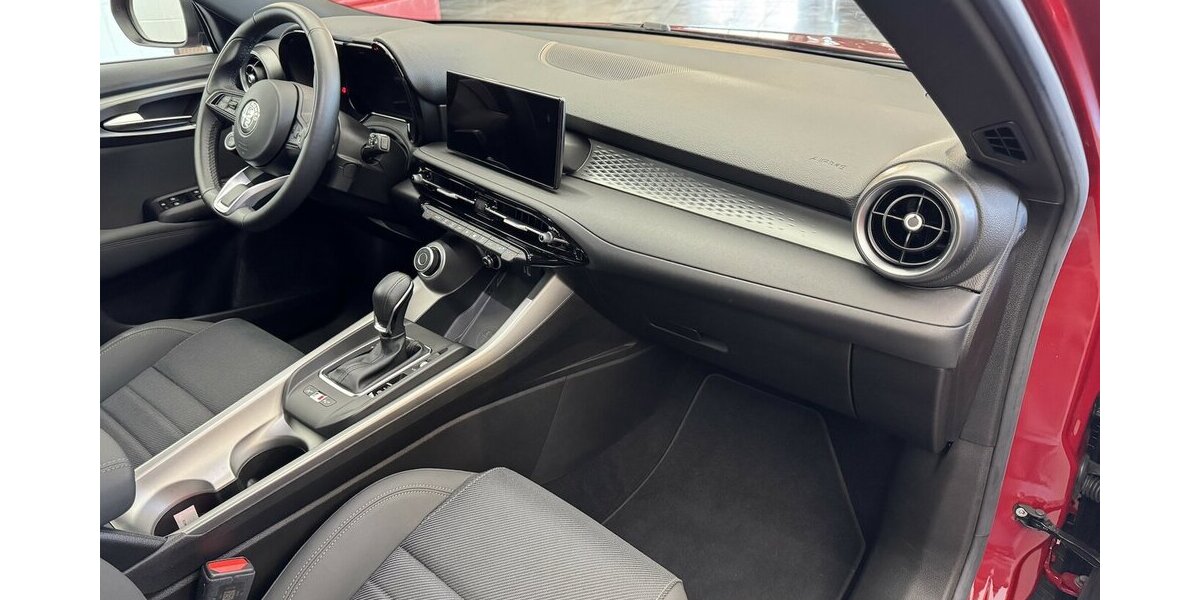 Alfa Romeo Tonale 1.6 VGT-D Sprint ACC Sitzheizung 12.300 km 21.390 &euro; Lich 35423