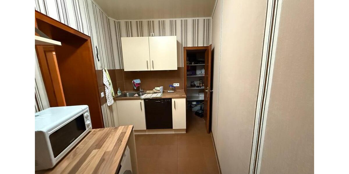 Einfamilienhaus Aßlar - 3 Zimmer, 140 m&sup2;, 1.300&euro; | Angebot:25810665