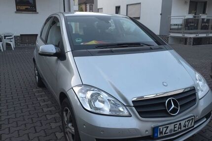 Mercedes-Benz A 180 128.000 km 5.450 &euro; Lahnau 35633