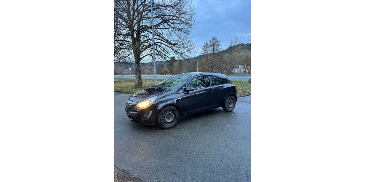 Opel Corsa 135.657 km 3.999 &euro; Mittenaar 35756