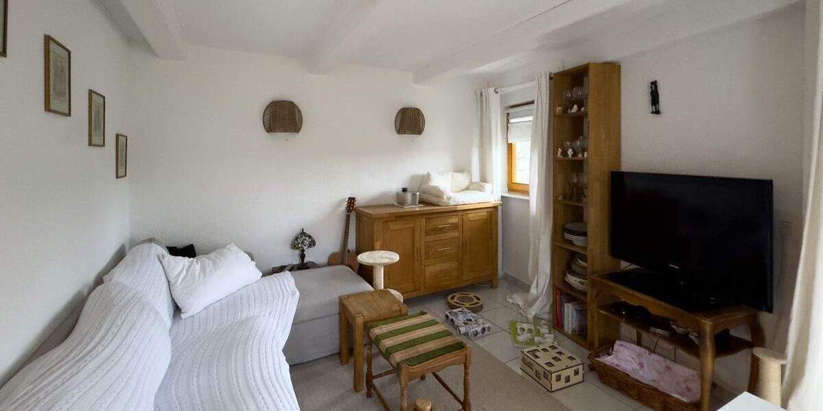 Bauernhaus, Landhaus Runkel Eschenau - 7 Zimmer, 184 m&sup2;, 210.000&euro; | Angebot:25708017