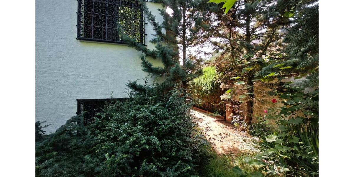 Einfamilienhaus Bad Nauheim - 10 Zimmer, 225 m&sup2;, 1.250.000&euro; | Angebot:21166315