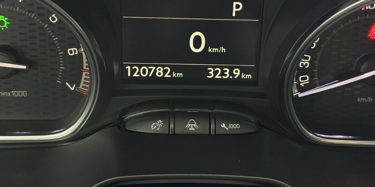 Peugeot 2008 1.2 GT-Line Automatik Sitzheizung Carplay 120.782 km 11.367 &euro; Lich 35423