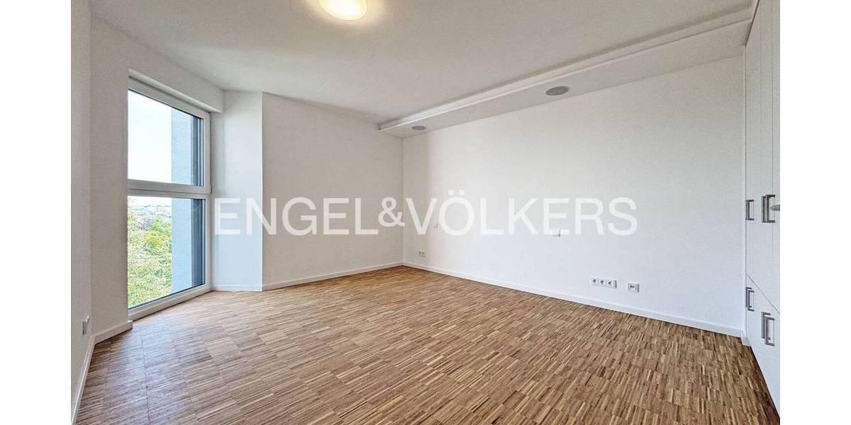 Etagenwohnung Bad Nauheim - 3 Zimmer, 138 m&sup2;, 1.950&euro; | Angebot:26819986