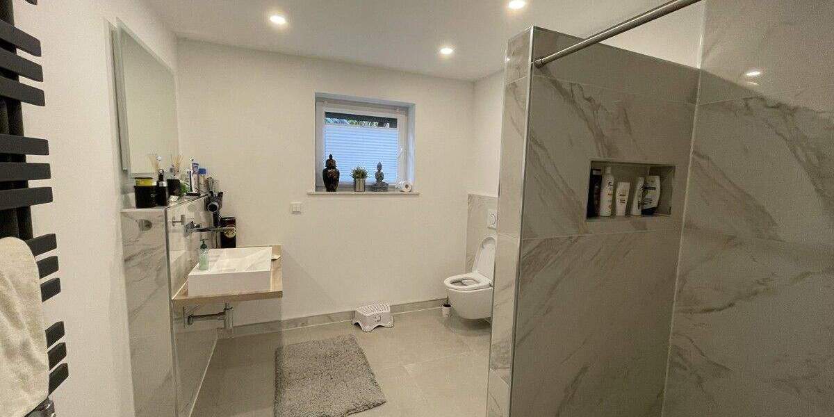 Einfamilienhaus Ehringshausen / Kölschhausen Kölschhausen - 9 Zimmer, 238 m&sup2;, 490.000&euro; | Angebot:25728156