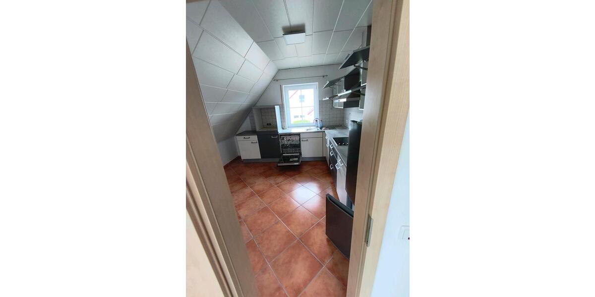 Dachgeschoßwohnung Wettenberg - 3 Zimmer, 80 m&sup2;, 1.000&euro; | Angebot:26525589
