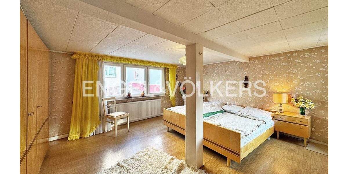Mehrfamilienhaus, Wohnhaus Bad Nauheim Nieder-Mörlen - 5 Zimmer, 150 m&sup2;, 280.000&euro; | Angebot:25676886