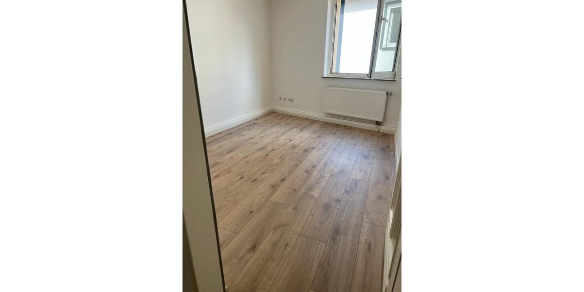 Etagenwohnung Gießen - 3 Zimmer, 70 m&sup2;, 925&euro; | Angebot:25420654
