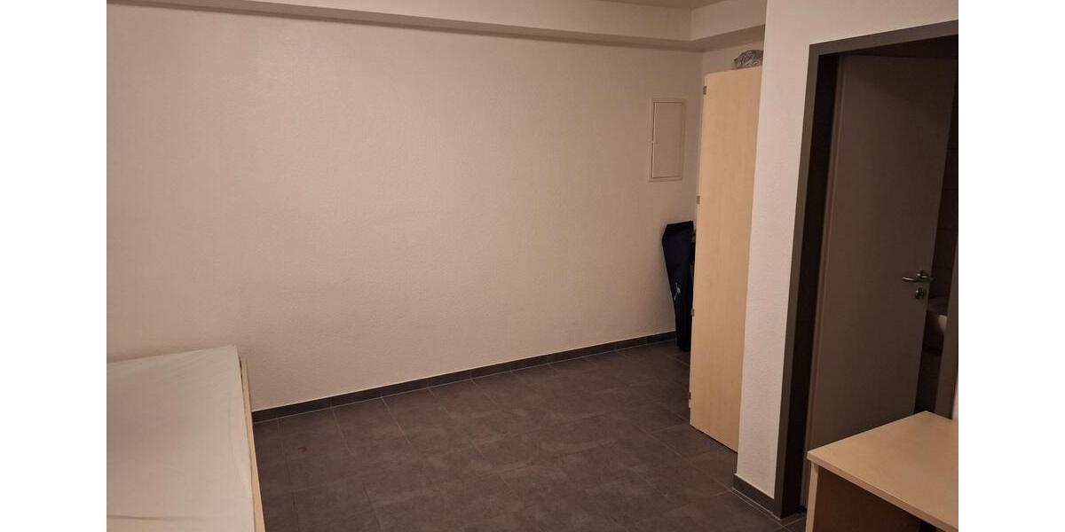 Etagenwohnung Gießen Anneröder Siedlung - 1 Zimmer, 15 m&sup2;, 290&euro; | Angebot:25932471