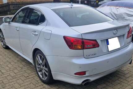 Lexus IS 350 72.000 km 17.999 &euro; Lohra 35102