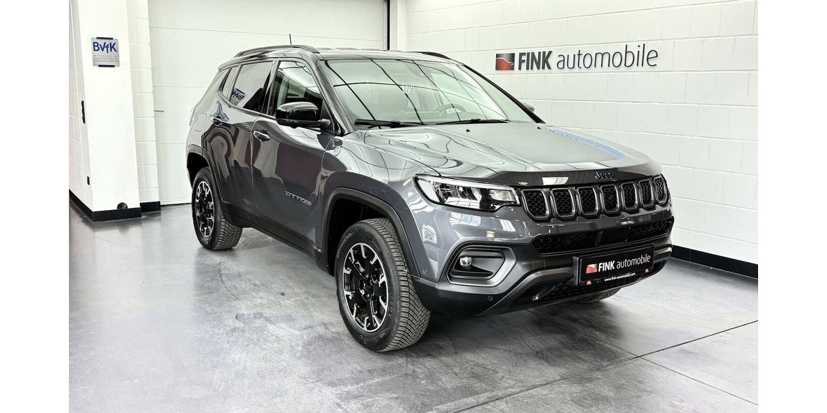 Jeep Compass Trailhawk Plug-In Hybrid 4WD LED 360CAM 27.100 km 26.660 &euro; Lich 35423