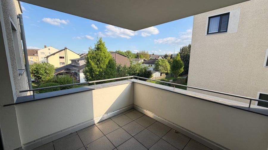 Provisionsfrei* 3-Raumwohnung mit Südbalkon und EBK in bester Lage - 3- Wehrheim | Angebot:26348400