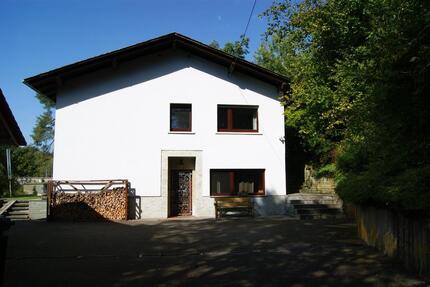 Haus Rabenau - 9 Zimmer, 225 m&sup2;, 435.000&euro; | Angebot:25931132