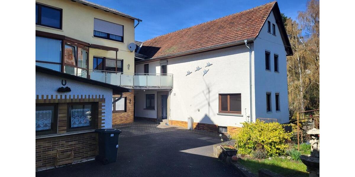 Mehrfamilienhaus, Wohnhaus Biebertal - 8 Zimmer, 300 m&sup2;, 350.000&euro; | Angebot:26847319