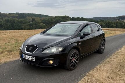 Seat Leon 89.625 km 6.050 &euro; Dillenburg 35685