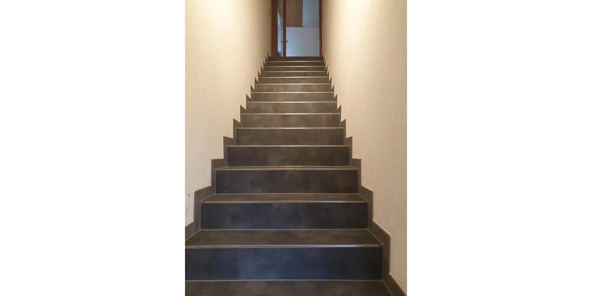 Etagenwohnung Dillenburg - 10 Zimmer, 227 m&sup2;, 199.900&euro; | Angebot:25678010
