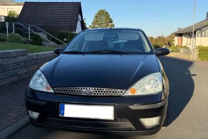 Ford Focus 102.000 km 2.500 &euro; Runkel 65594