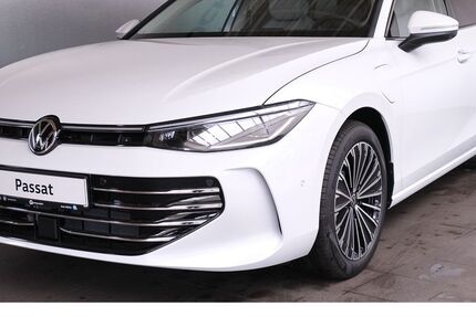 VW Passat 5.000 km 54.480 &euro; Hüttenberg-Rechtenbach 35625
