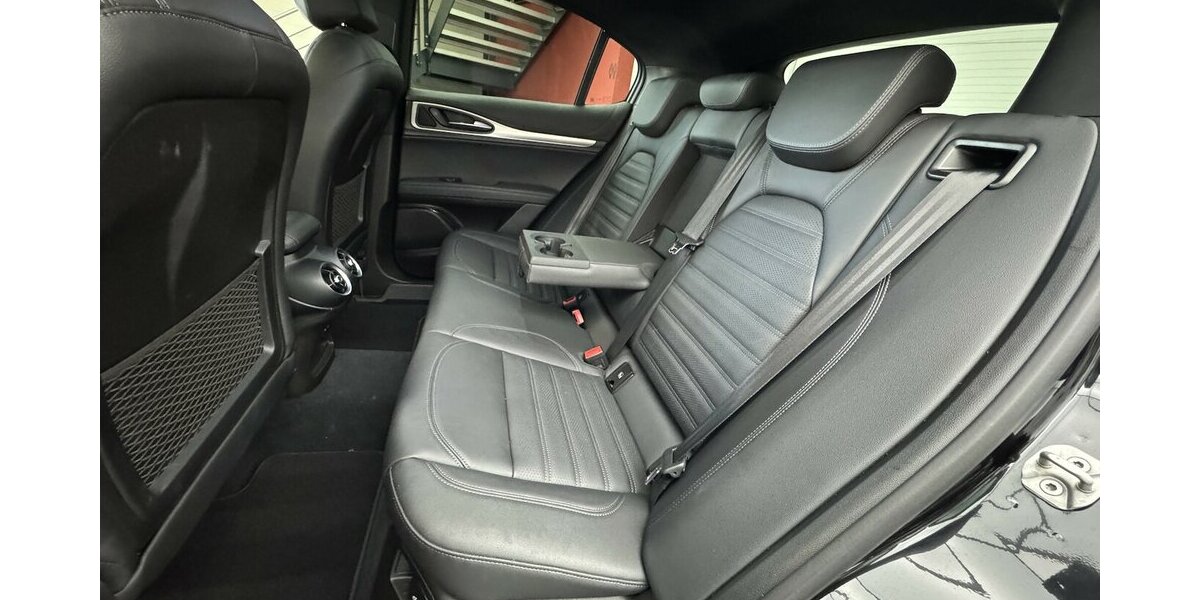 Alfa Romeo Stelvio 2.2 D Veloce Q4 Full LED Leder Carplay 36.900 km 36.890 &euro; Lich 35423