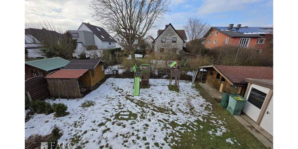 Einfamilienhaus Wehrheim - 7 Zimmer, 193 m&sup2;, 615.000&euro; | Angebot:25743603