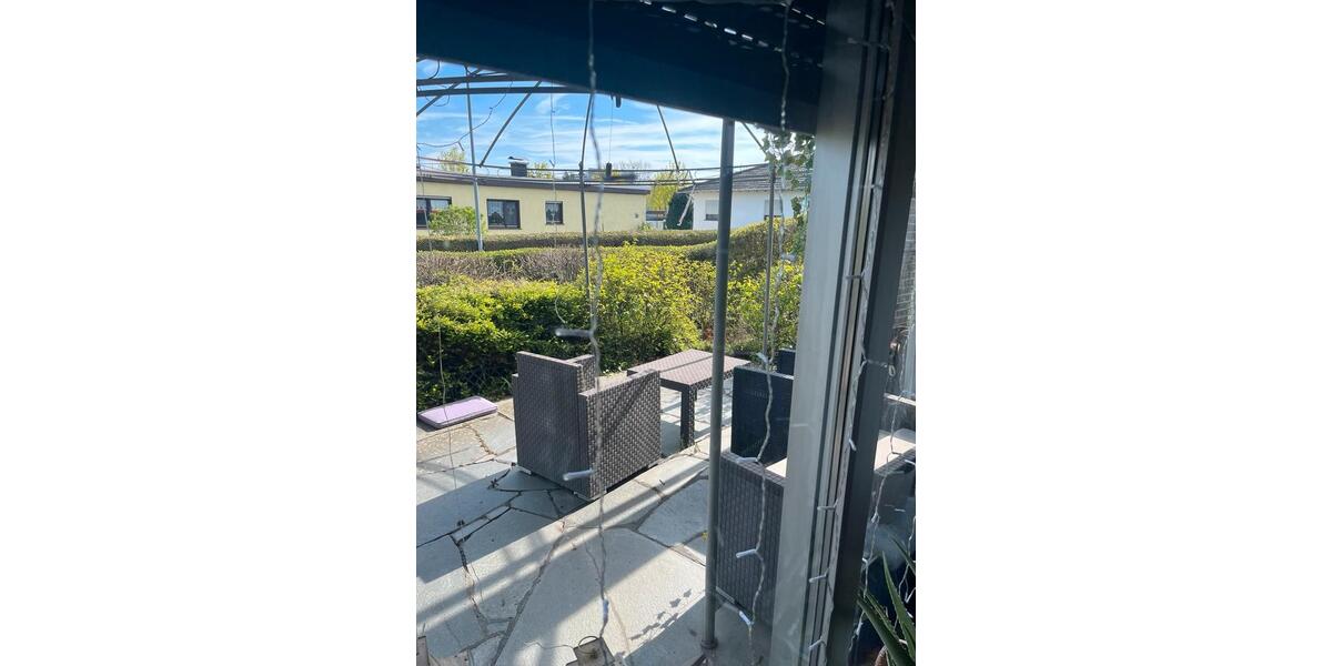 Erdgeschoßwohnung Butzbach - 5 Zimmer, 150 m&sup2;, 1.600&euro; | Angebot:26238024