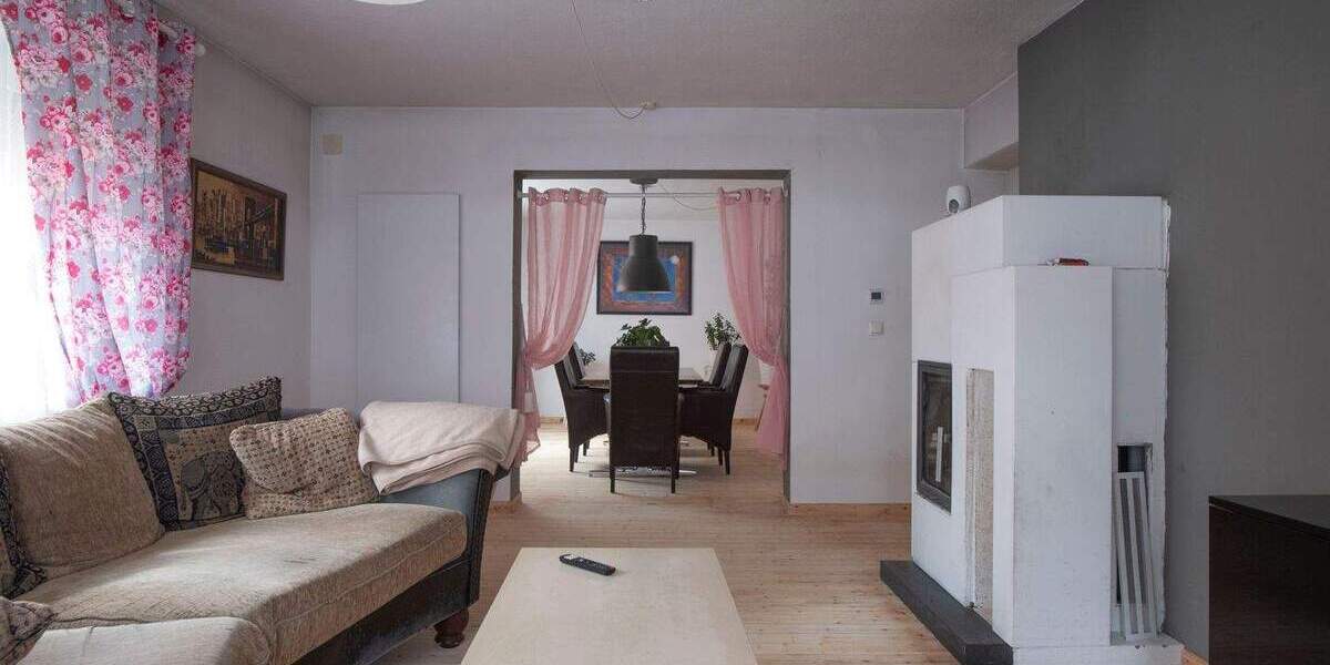 Einfamilienhaus Waldsolms Brandoberndorf - 7 Zimmer, 185 m&sup2;, 325.000&euro; | Angebot:25695745