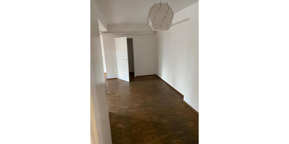 Etagenwohnung Gießen - 1 Zimmer, 150 m&sup2;, 2.650&euro; | Angebot:24300688