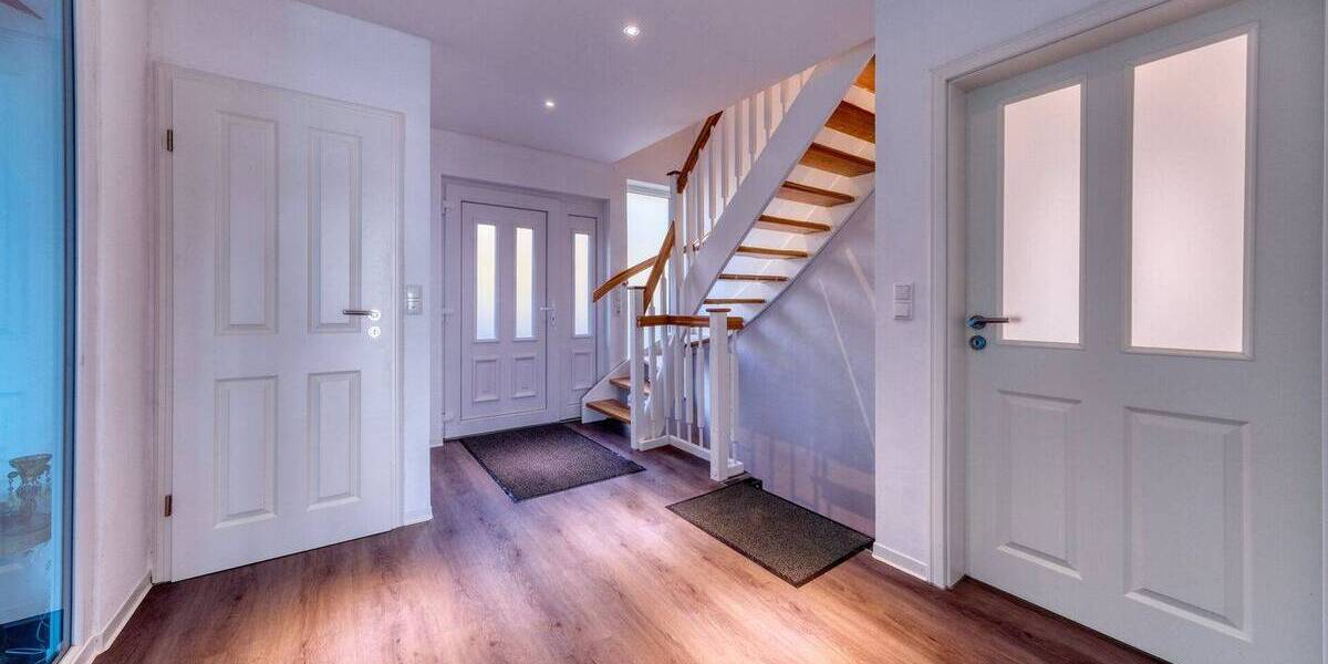 Einfamilienhaus Lahnau / Waldgirmes Waldgirmes - 5 Zimmer, 215 m&sup2;, 659.000&euro; | Angebot:26205459