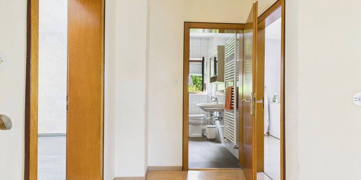 Mehrfamilienhaus, Wohnhaus Ehringshausen Dillheim - 6 Zimmer, 164 m&sup2;, 298.000&euro; | Angebot:25780714