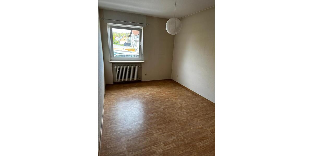 Erdgeschoßwohnung Reiskirchen - 3 Zimmer, 120 m&sup2;, 1.029&euro; | Angebot:25920840