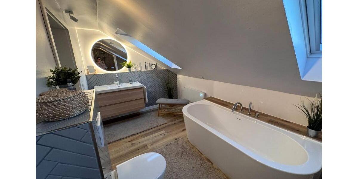 Einfamilienhaus Neu-Anspach Anspach - 6.5 Zimmer, 174 m&sup2;, 695.000&euro; | Angebot:25837520