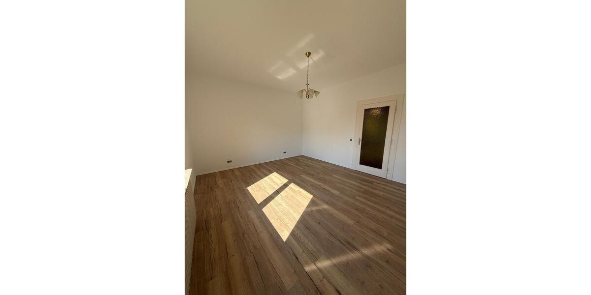 Hochparterre Neu-Anspach Anspach - 3.5 Zimmer, 95 m&sup2;, 1.300&euro; | Angebot:26692218