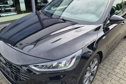 Ford Focus 105.732 km 15.290 &euro; Ehringshausen 35630