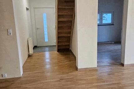 Wohnung Mittenaar - 3 Zimmer, 80 m&sup2;, 720&euro; | Angebot:26270785