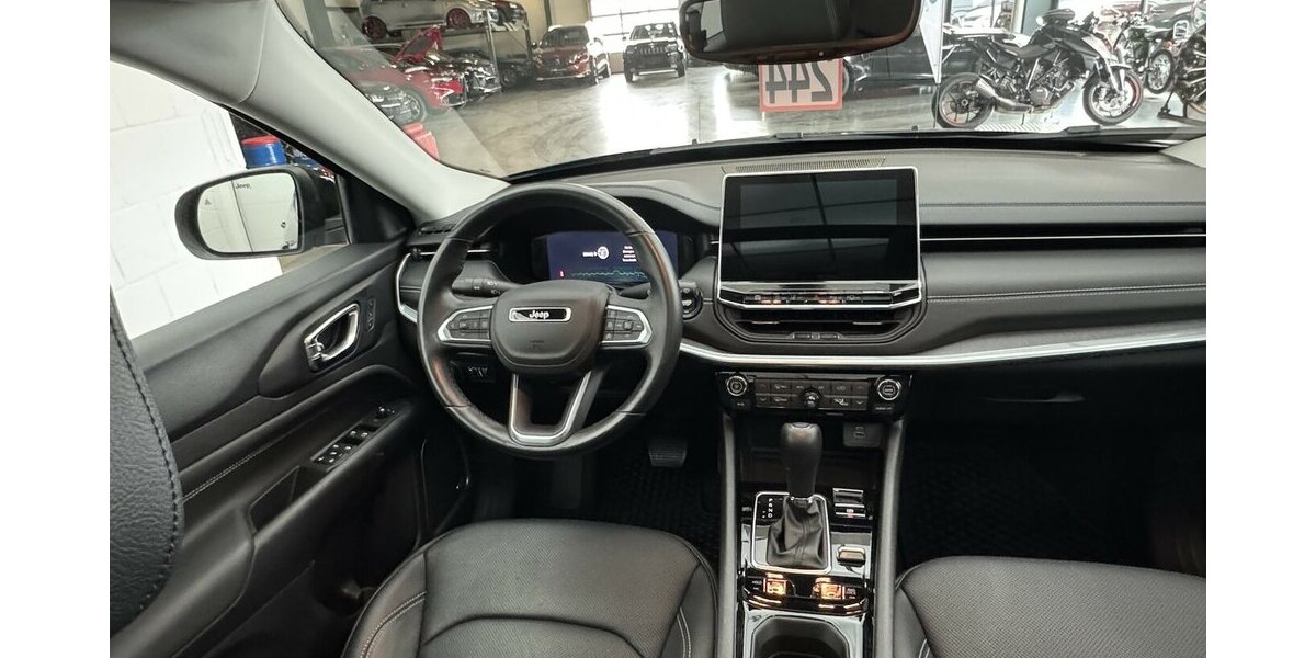 Jeep Compass S Plug-IN Hybrid 4WD 1.Hand Panoramadach 26.460 km 26.950 &euro; Lich 35423