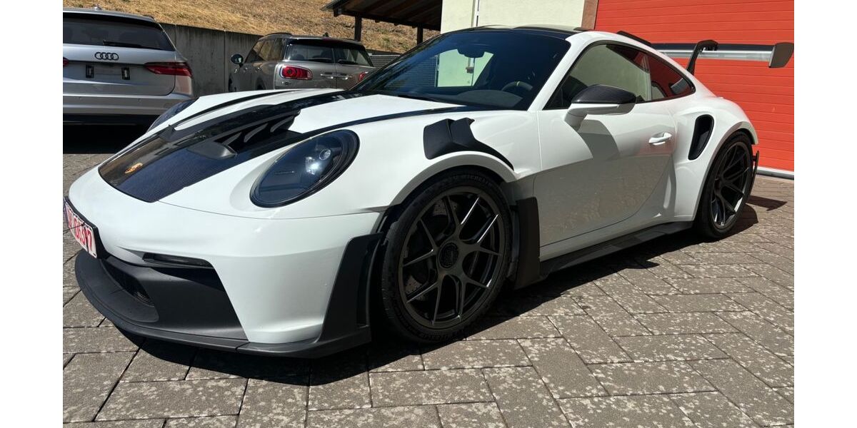 Porsche 992 16.490 km 259.992 &euro; Dillenburg 35685