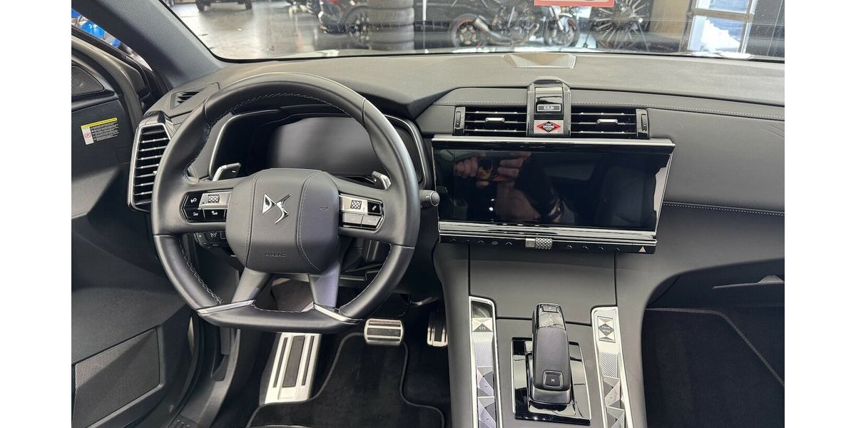 DS Automobiles DS7 Blue HDI 130 Étoile LED Nachtsicht Pano 44.900 km 29.885 &euro; Lich 35423