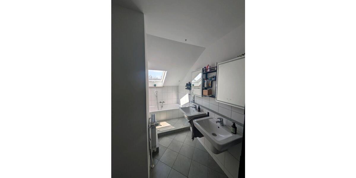 Dachgeschoßwohnung Bad Nauheim - 3 Zimmer, 91 m&sup2;, 305.000&euro; | Angebot:26348396