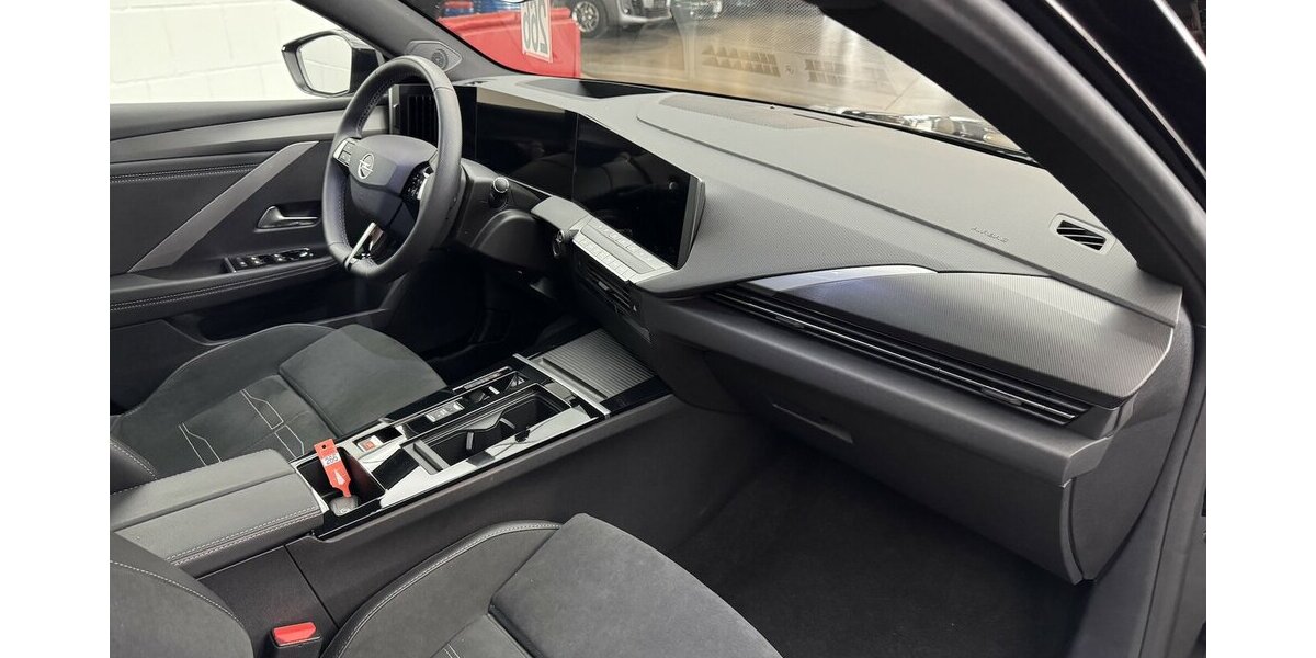 Opel Astra GS 130 1.2 Turbo LED 360° Cam Panorama 32.550 km 20.590 &euro; Lich 35423