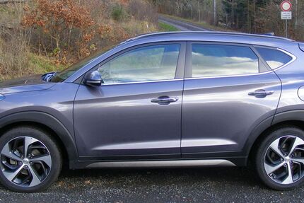 Hyundai TUCSON 96.000 km 14.900 &euro; Herborn 35745