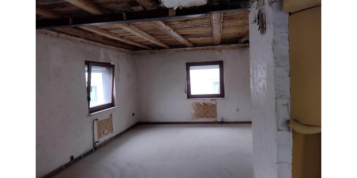 Reihenhaus Weilburg - 4 Zimmer, 100 m&sup2;, 125.000&euro; | Angebot:26739885
