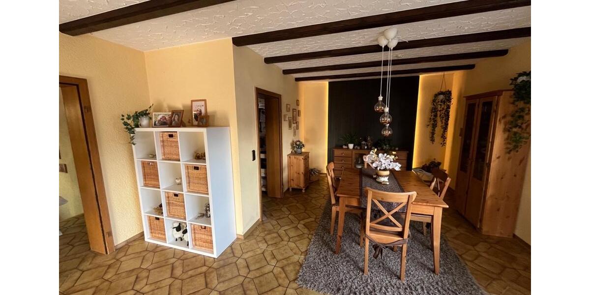 Einfamilienhaus Sinn - 5.5 Zimmer, 166 m&sup2;, 299.000&euro; | Angebot:25918560