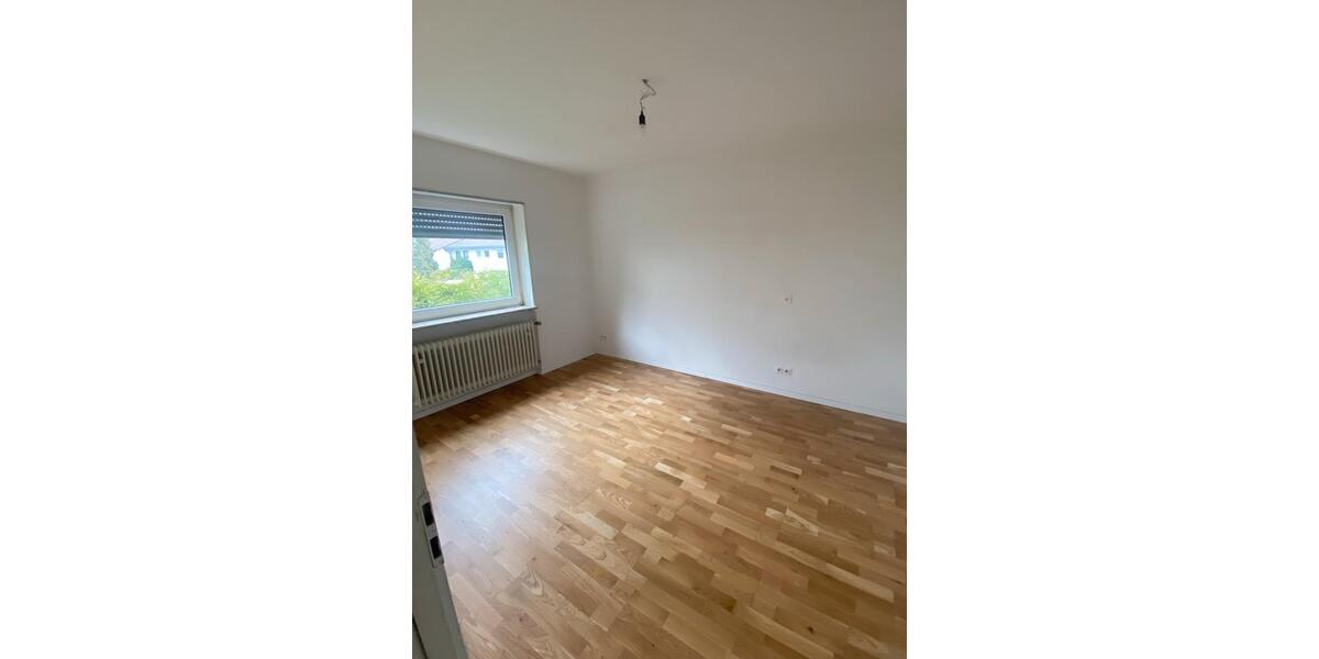Einfamilienhaus Usingen - 8 Zimmer, 194 m&sup2;, 520.000&euro; | Angebot:27006058