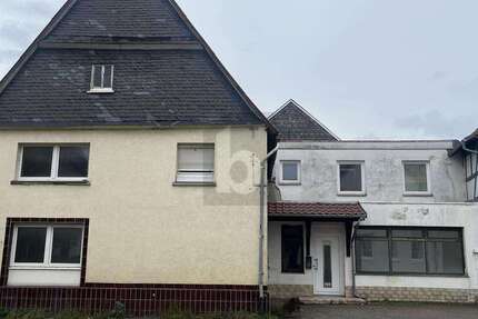 Haus Solms - 10 Zimmer, 180 m&sup2;, 129.900&euro; | Angebot:26050106