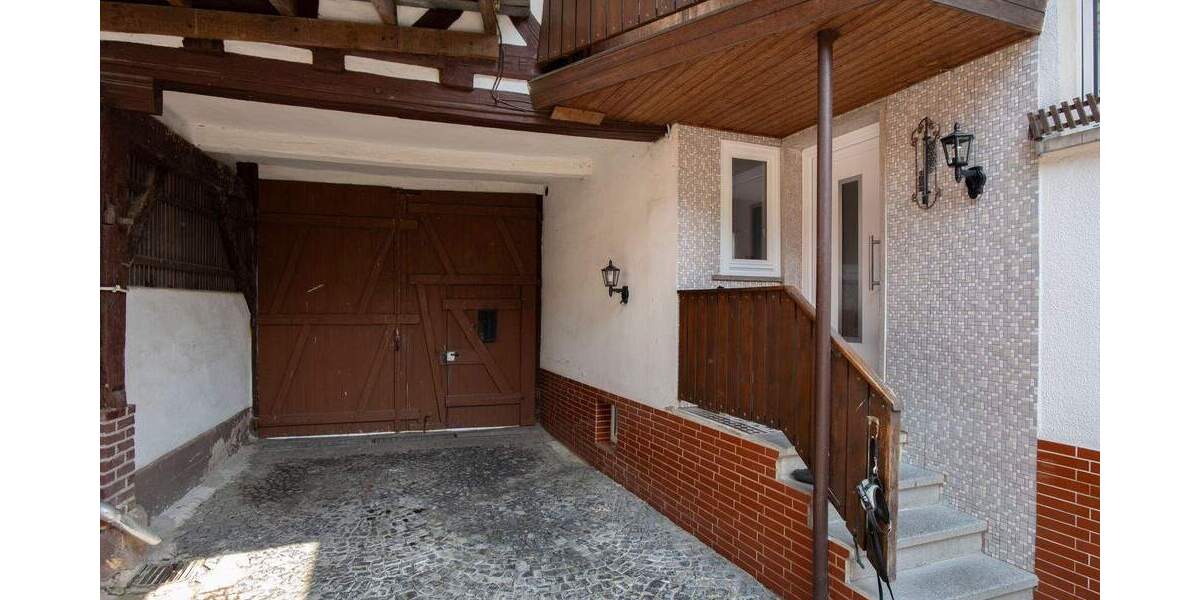 Einfamilienhaus Waldsolms Brandoberndorf - 7 Zimmer, 185 m&sup2;, 325.000&euro; | Angebot:25695745