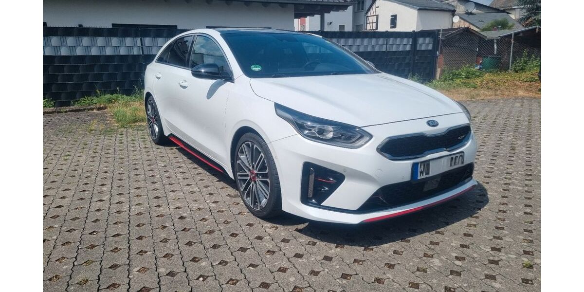 Kia pro ceed / ProCeed 64.520 km 21.300 &euro; Ehringshausen 35630